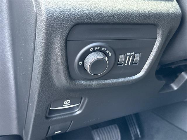 new 2025 Jeep Grand Cherokee L car, priced at $43,287