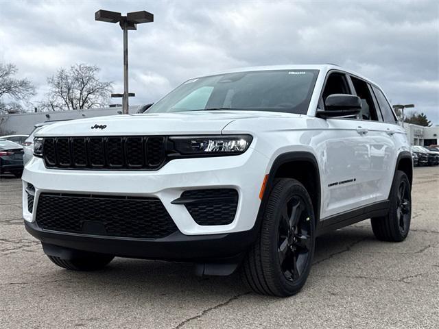 new 2025 Jeep Grand Cherokee car, priced at $42,987