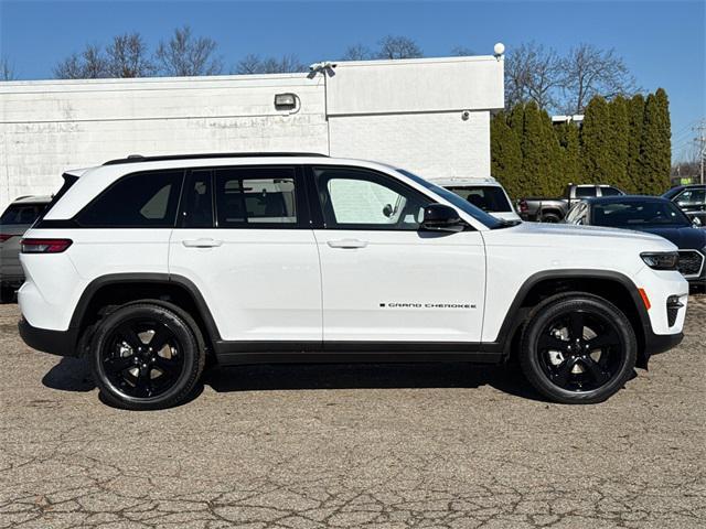 new 2025 Jeep Grand Cherokee car, priced at $49,119