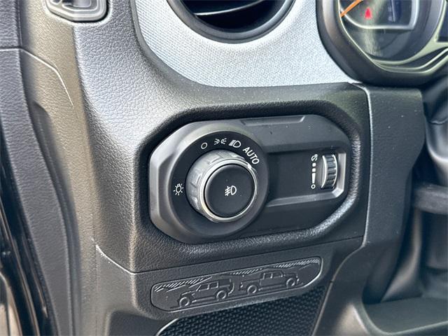 new 2025 Jeep Wrangler car, priced at $49,924