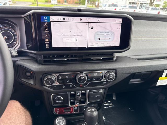new 2025 Jeep Wrangler car, priced at $49,924