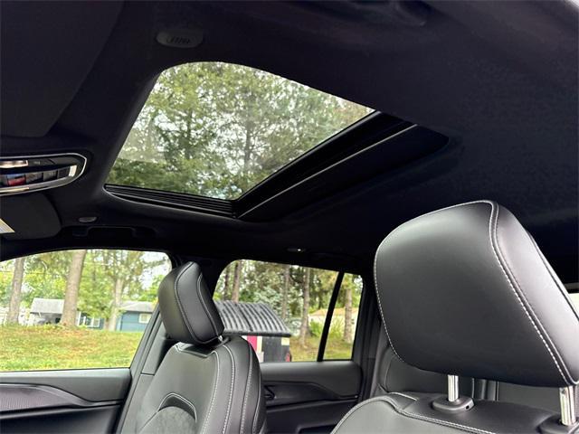 new 2025 Jeep Grand Cherokee car, priced at $42,037