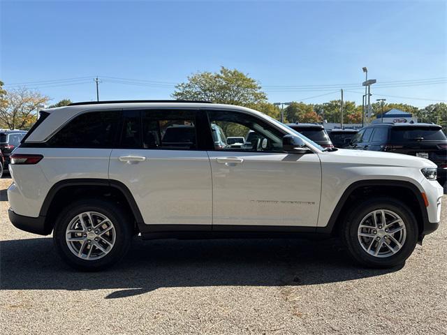 new 2025 Jeep Grand Cherokee car, priced at $40,942