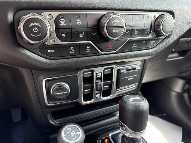 new 2025 Jeep Wrangler car, priced at $44,893