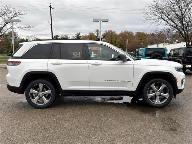 new 2025 Jeep Grand Cherokee car, priced at $51,662