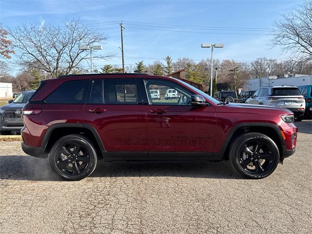 new 2025 Jeep Grand Cherokee car, priced at $45,260