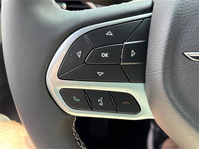 new 2025 Chrysler Pacifica car, priced at $42,614