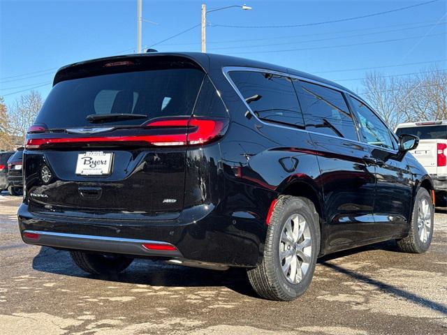 new 2025 Chrysler Pacifica car, priced at $43,487