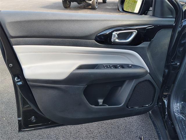 new 2026 Jeep Compass car, priced at $32,987