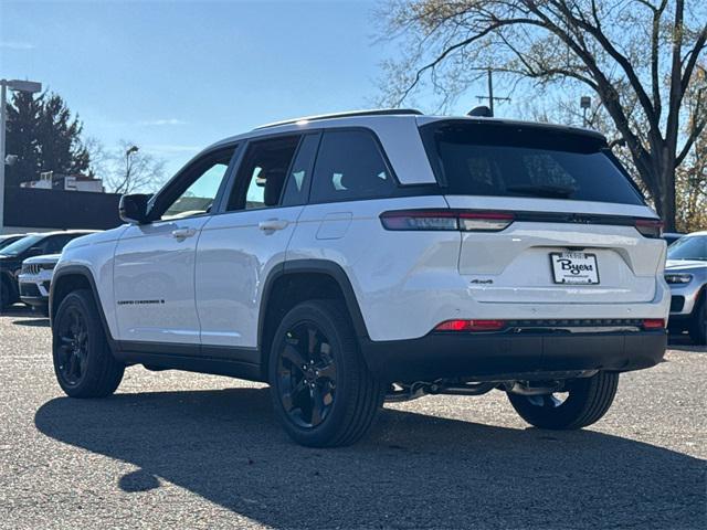 new 2025 Jeep Grand Cherokee car, priced at $44,724