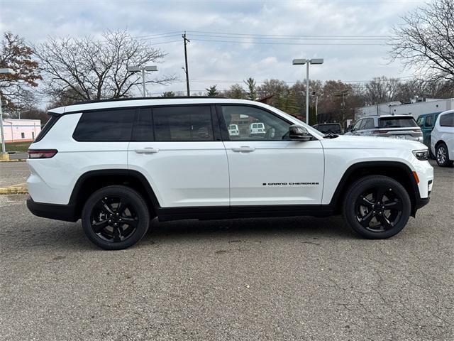 new 2025 Jeep Grand Cherokee L car, priced at $49,184