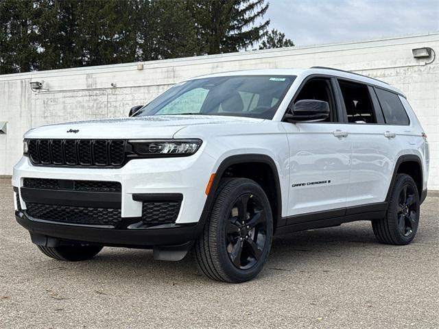 new 2025 Jeep Grand Cherokee L car, priced at $49,184