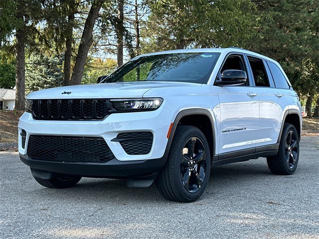 new 2025 Jeep Grand Cherokee car, priced at $45,063