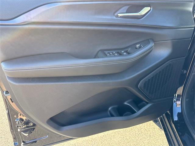 new 2025 Jeep Grand Cherokee car, priced at $42,337