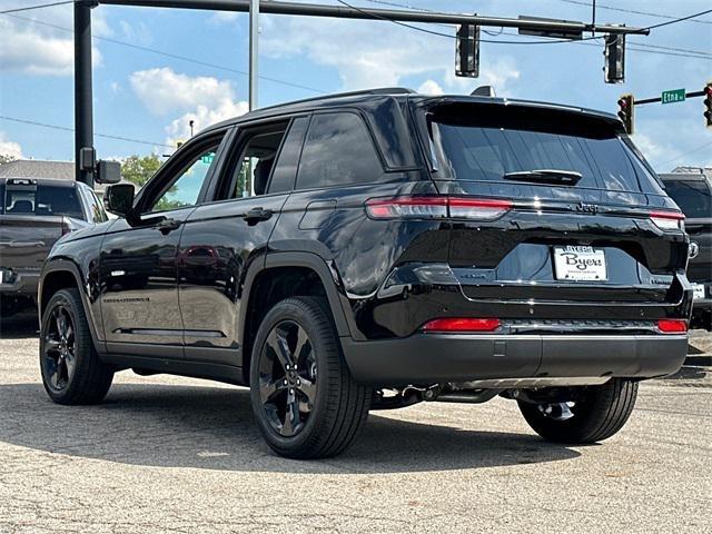 new 2024 Jeep Grand Cherokee car, priced at $45,271