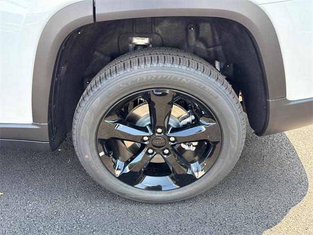 new 2025 Jeep Grand Cherokee L car, priced at $50,375