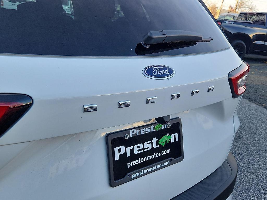 new 2026 Ford Escape car, priced at $27,441