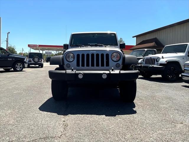 used 2015 Jeep Wrangler Unlimited car, priced at $20,895