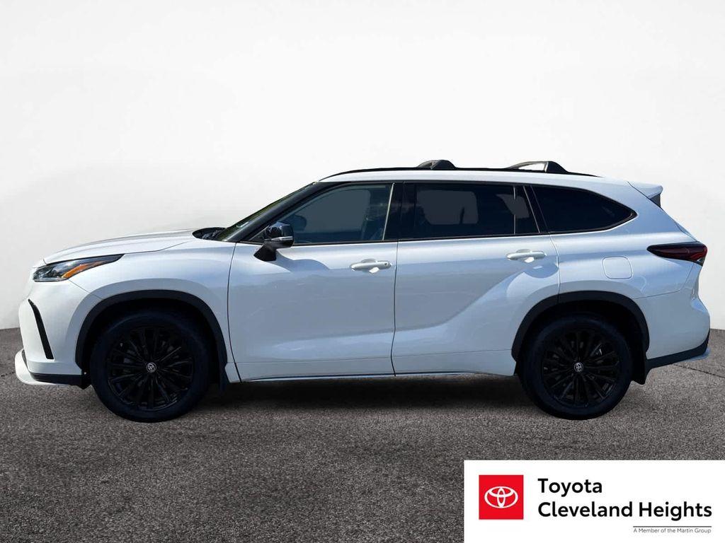 used 2024 Toyota Highlander car, priced at $42,799