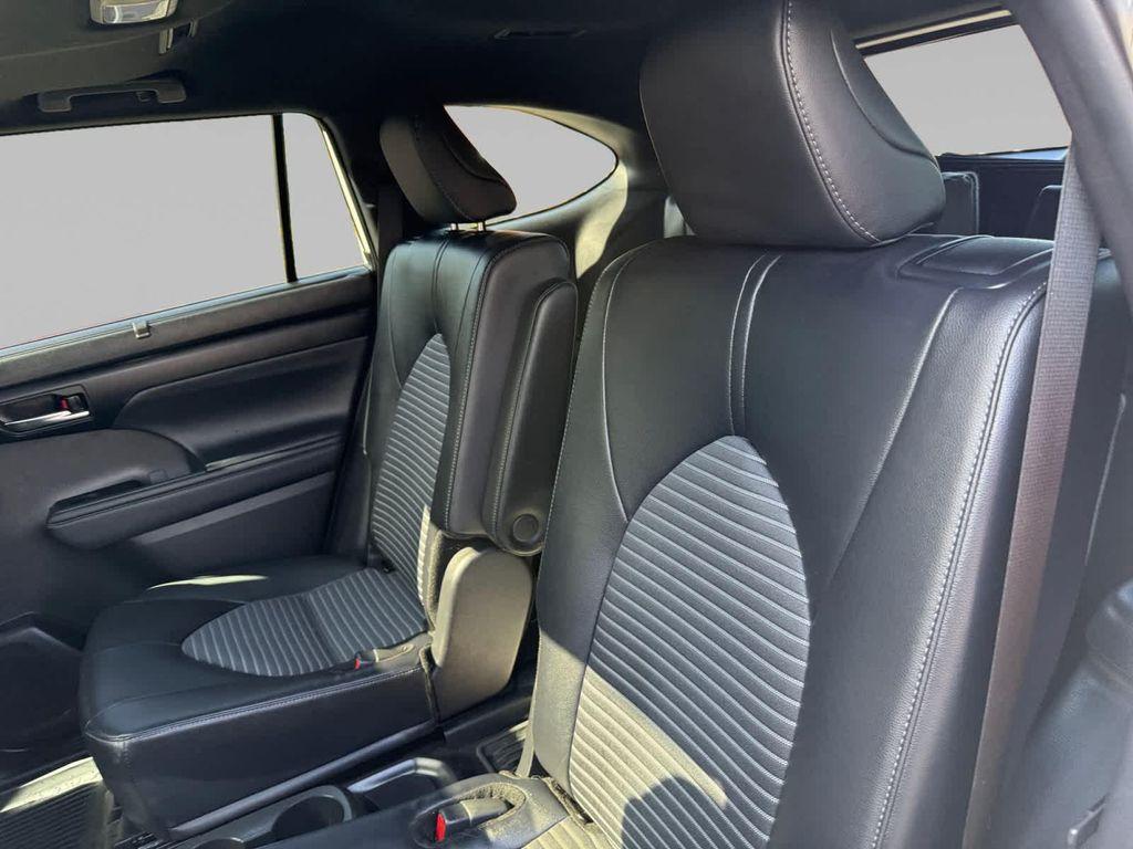used 2024 Toyota Highlander car, priced at $42,799