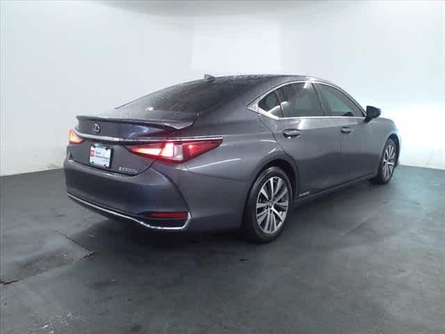 used 2021 Lexus ES 300h car, priced at $31,498