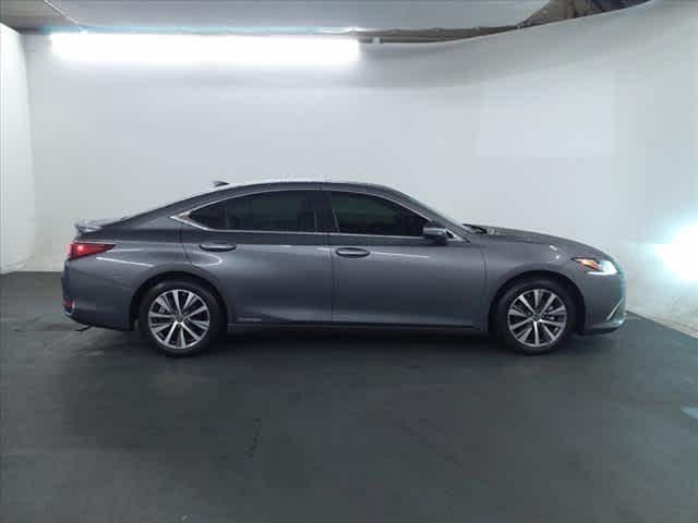 used 2021 Lexus ES 300h car, priced at $31,498