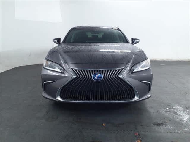 used 2021 Lexus ES 300h car, priced at $31,498