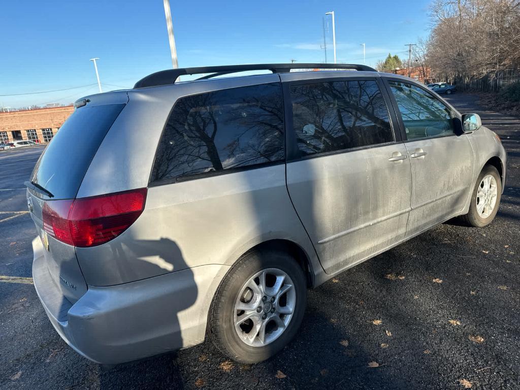 used 2005 Toyota Sienna car, priced at $6,789