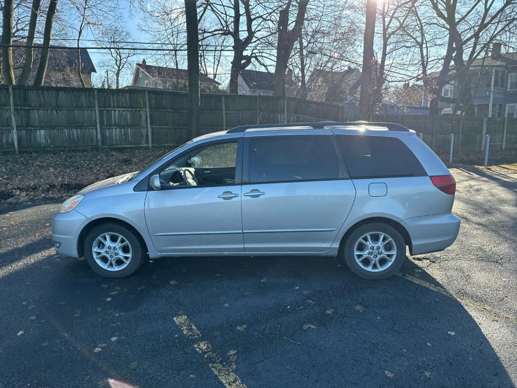 used 2005 Toyota Sienna car, priced at $6,789