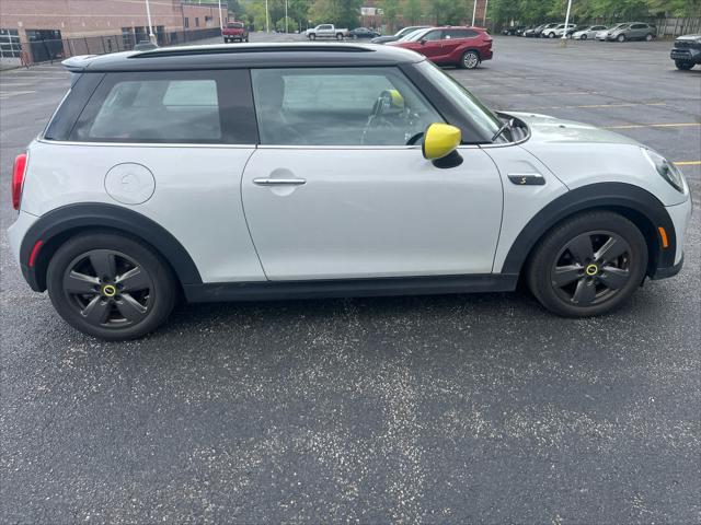 used 2022 MINI Hardtop car, priced at $19,789
