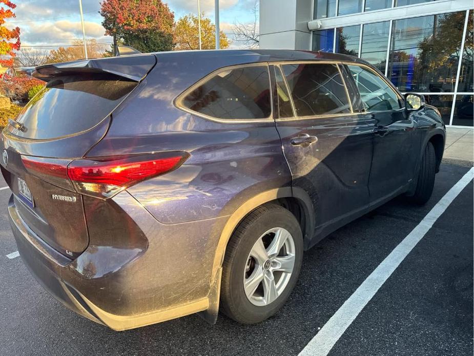 used 2022 Toyota Highlander Hybrid car, priced at $35,798