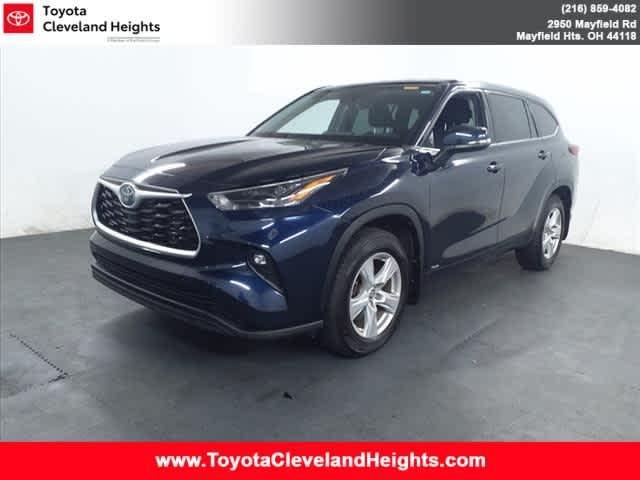 used 2022 Toyota Highlander Hybrid car, priced at $35,798