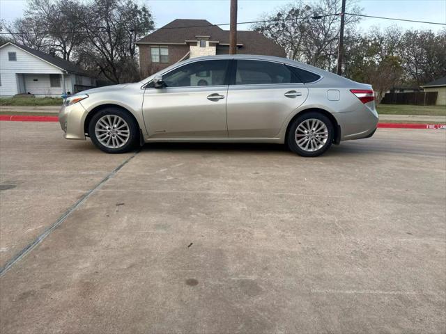 used 2013 Toyota Avalon Hybrid car, priced at $8,799