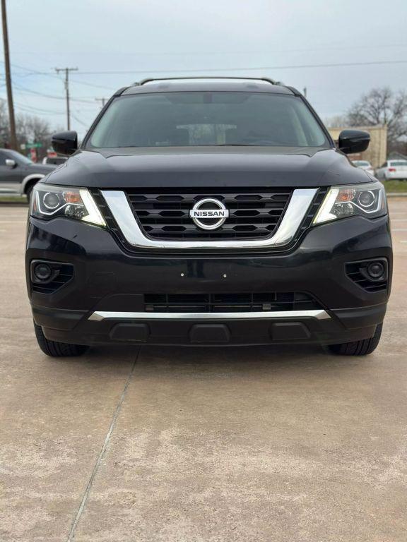 used 2018 Nissan Pathfinder car, priced at $9,995