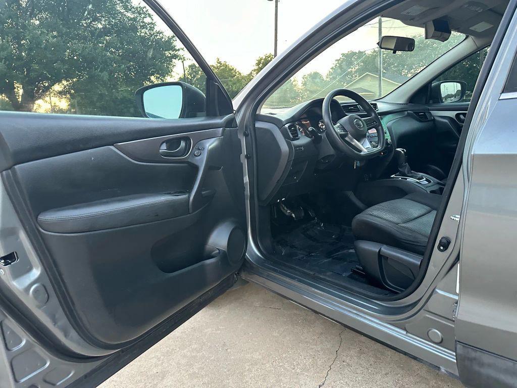 used 2018 Nissan Rogue Sport car, priced at $9,250