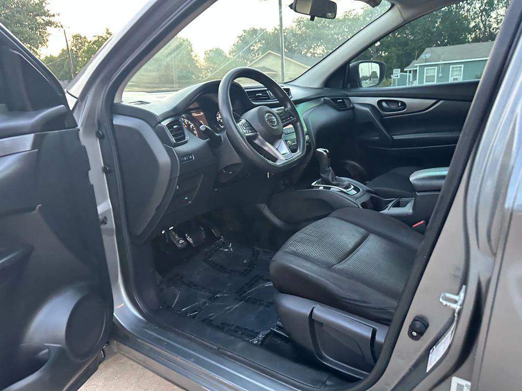 used 2018 Nissan Rogue Sport car, priced at $9,250