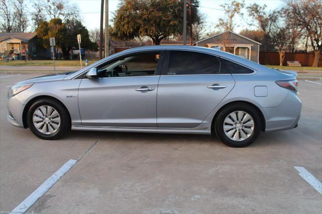 used 2016 Hyundai Sonata Hybrid car, priced at $8,299