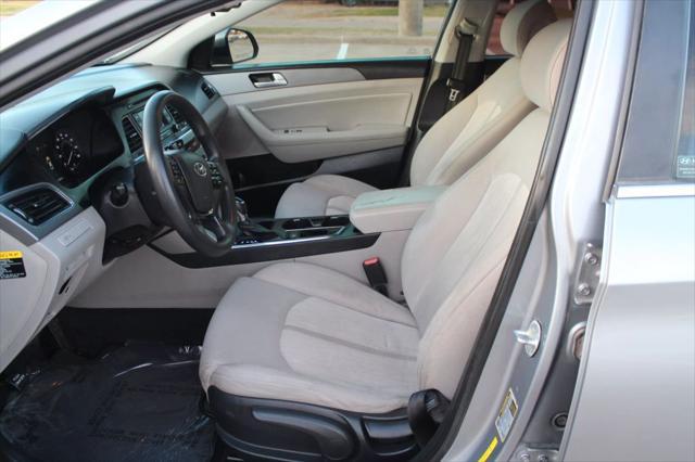 used 2016 Hyundai Sonata Hybrid car, priced at $8,299