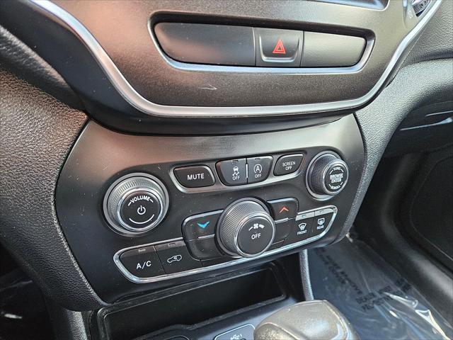 used 2020 Jeep Cherokee car, priced at $14,999