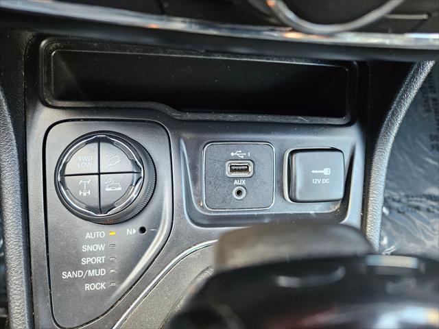 used 2020 Jeep Cherokee car, priced at $14,999