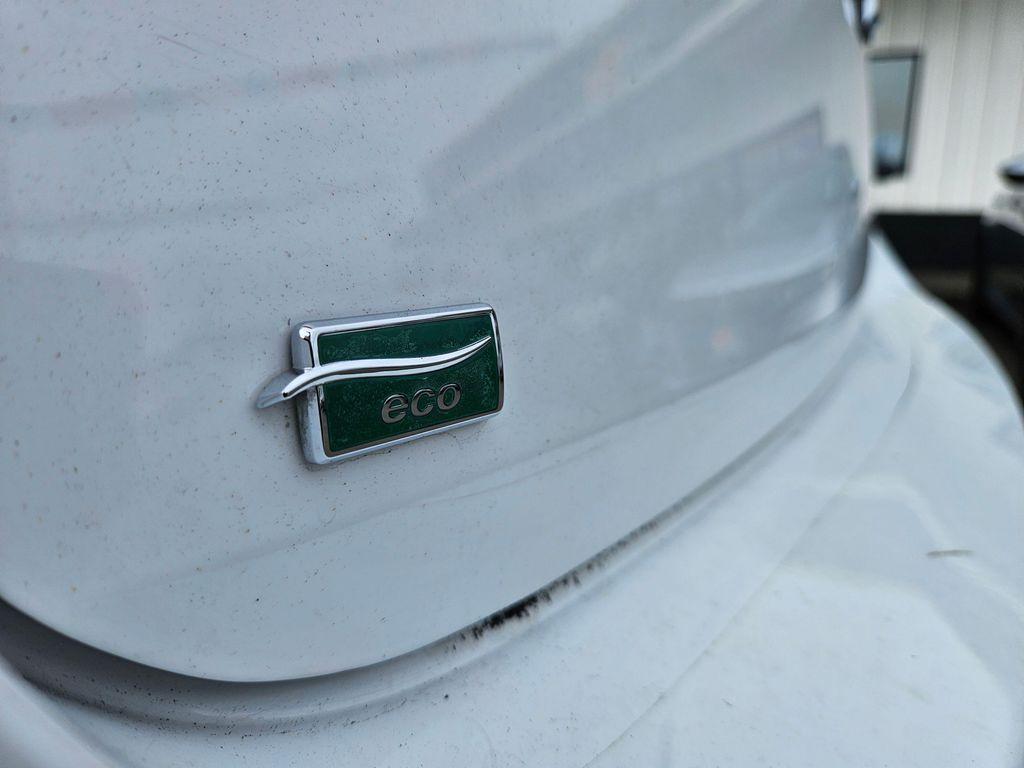 used 2015 Chevrolet Malibu car, priced at $9,299