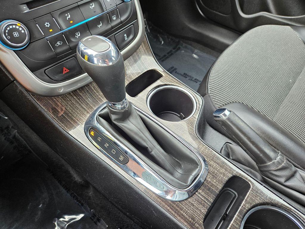 used 2015 Chevrolet Malibu car, priced at $9,299