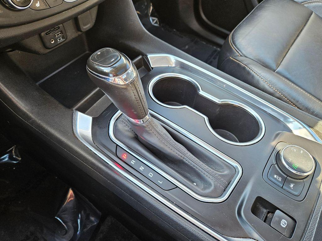 used 2020 Chevrolet Traverse car, priced at $25,499