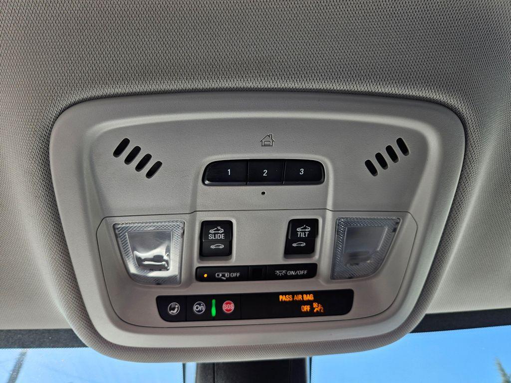 used 2020 Chevrolet Traverse car, priced at $25,499