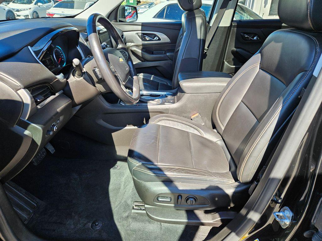 used 2018 Chevrolet Traverse car, priced at $13,499