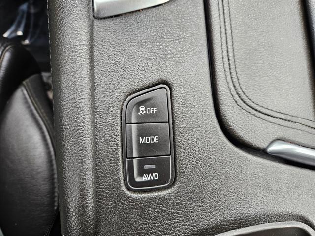 used 2018 Cadillac XT5 car, priced at $15,999