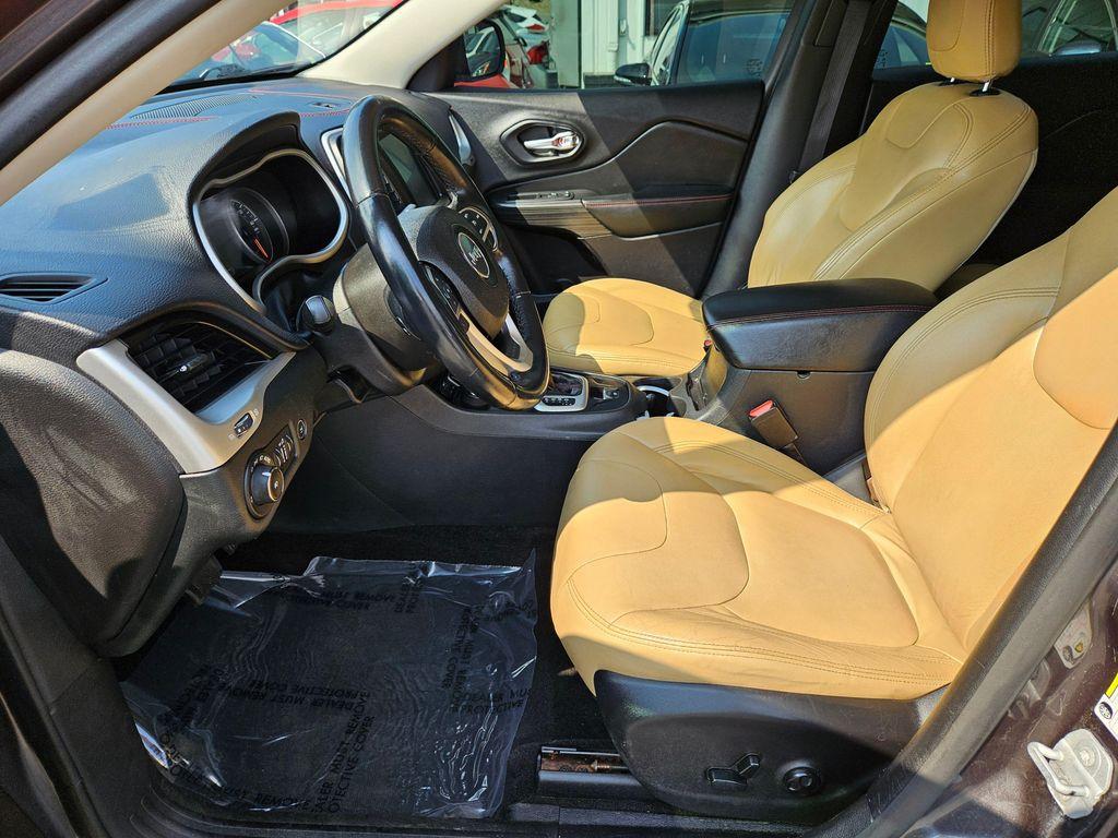 used 2016 Jeep Cherokee car, priced at $13,999