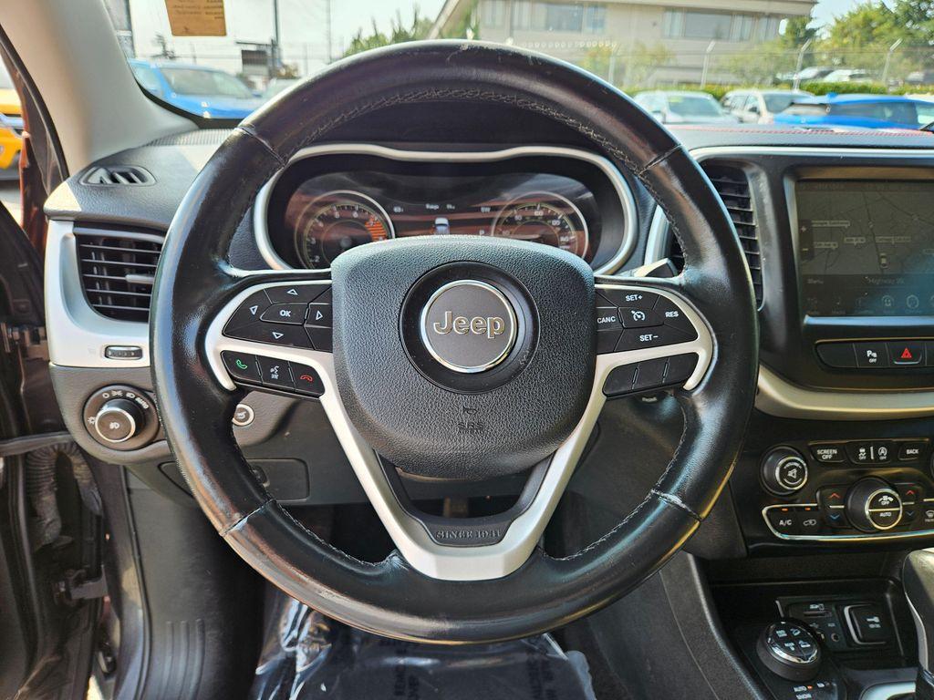 used 2016 Jeep Cherokee car, priced at $13,999