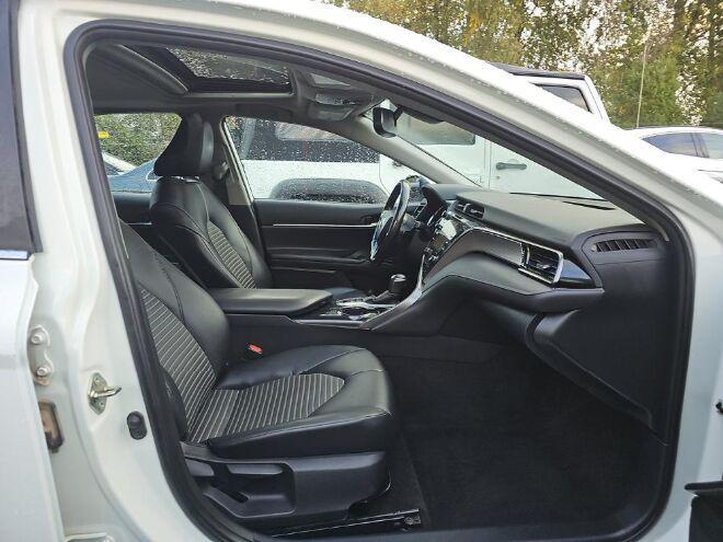 used 2020 Toyota Camry Hybrid car, priced at $20,991