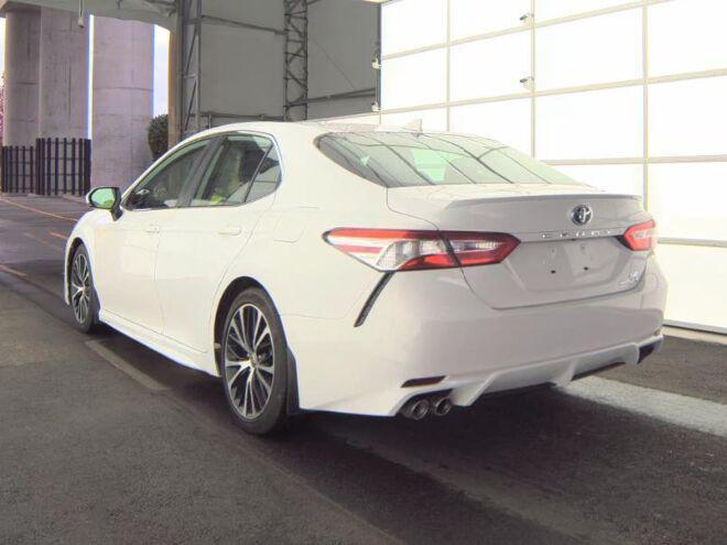 used 2020 Toyota Camry Hybrid car, priced at $20,991